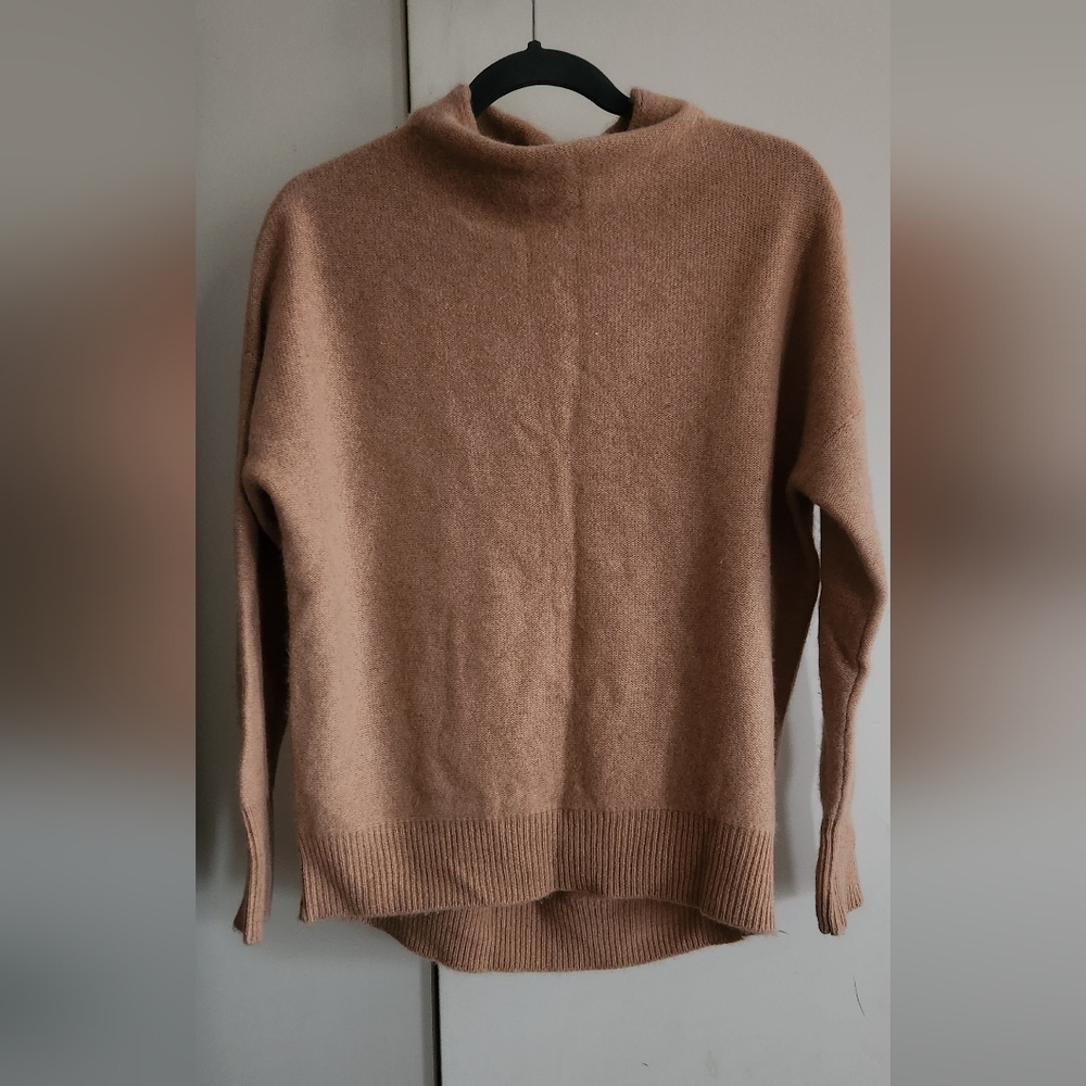 Cashmere, Tan Sweater size S